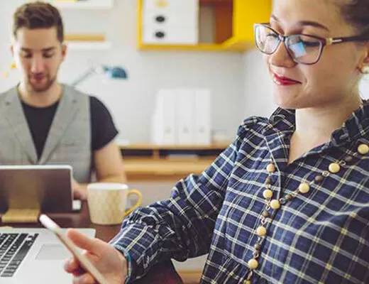 Salarié et auto-entrepreneur : les 6 questions les plus fréquentes