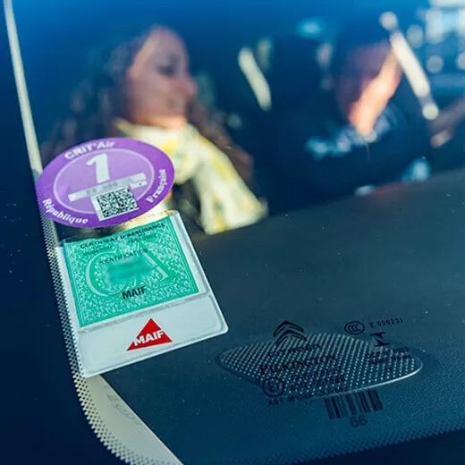 Vignette d’assurance auto : quelles obligations et quelles sanctions ?